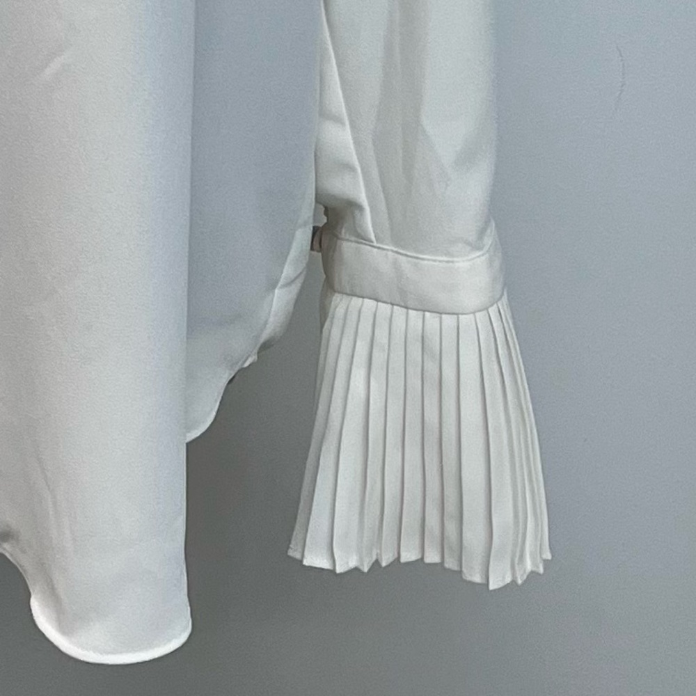 Ann Taylor Collarless Button Down Pleated Cuff Bl… - image 2